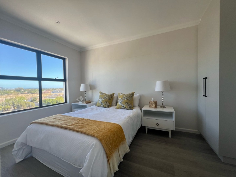 1 Bedroom Property for Sale in Table View Western Cape